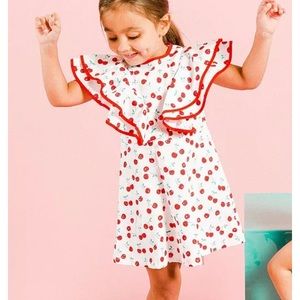 Adorable sister set - 4 & 7